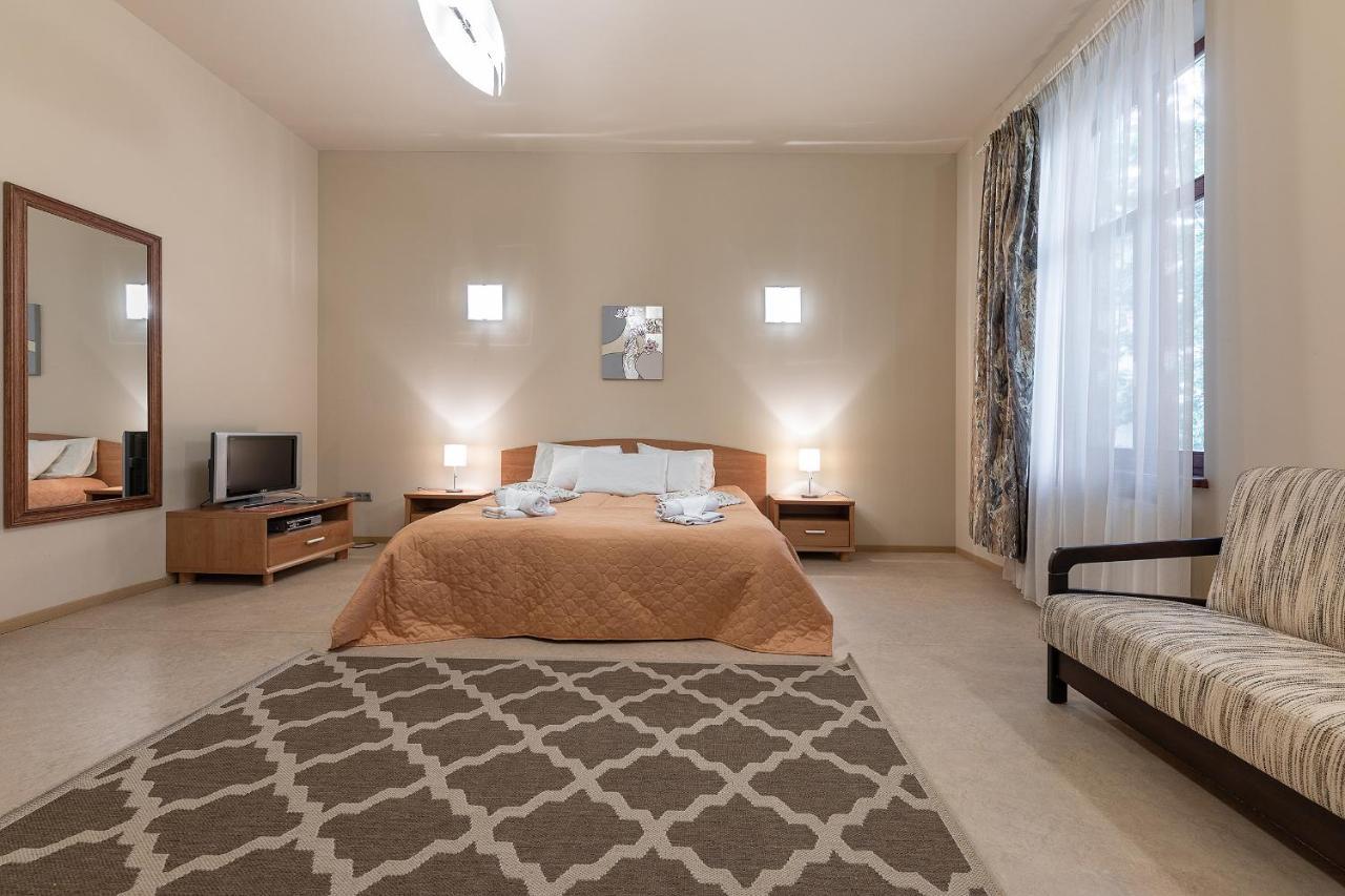 Hotel Valensija 3*